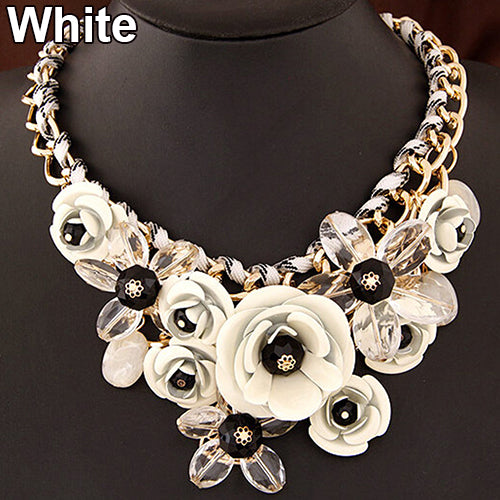 Flower Bib Necklace - Exinoz
