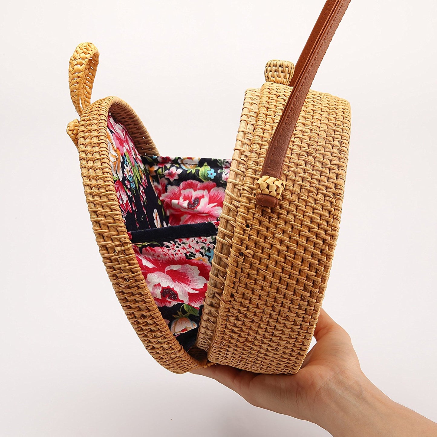 Handwoven Round Rattan Bag - Exinoz