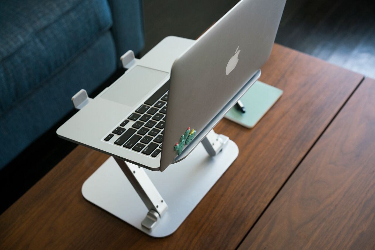Exinoz Adjustable Laptop Stand Made of Premium Aluminum - Exinoz